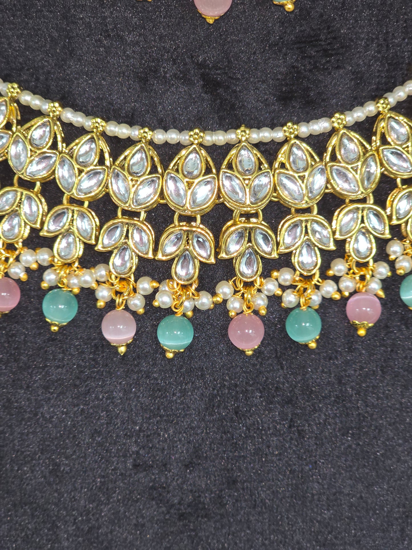 Kundan sets with jhumkas and tikka