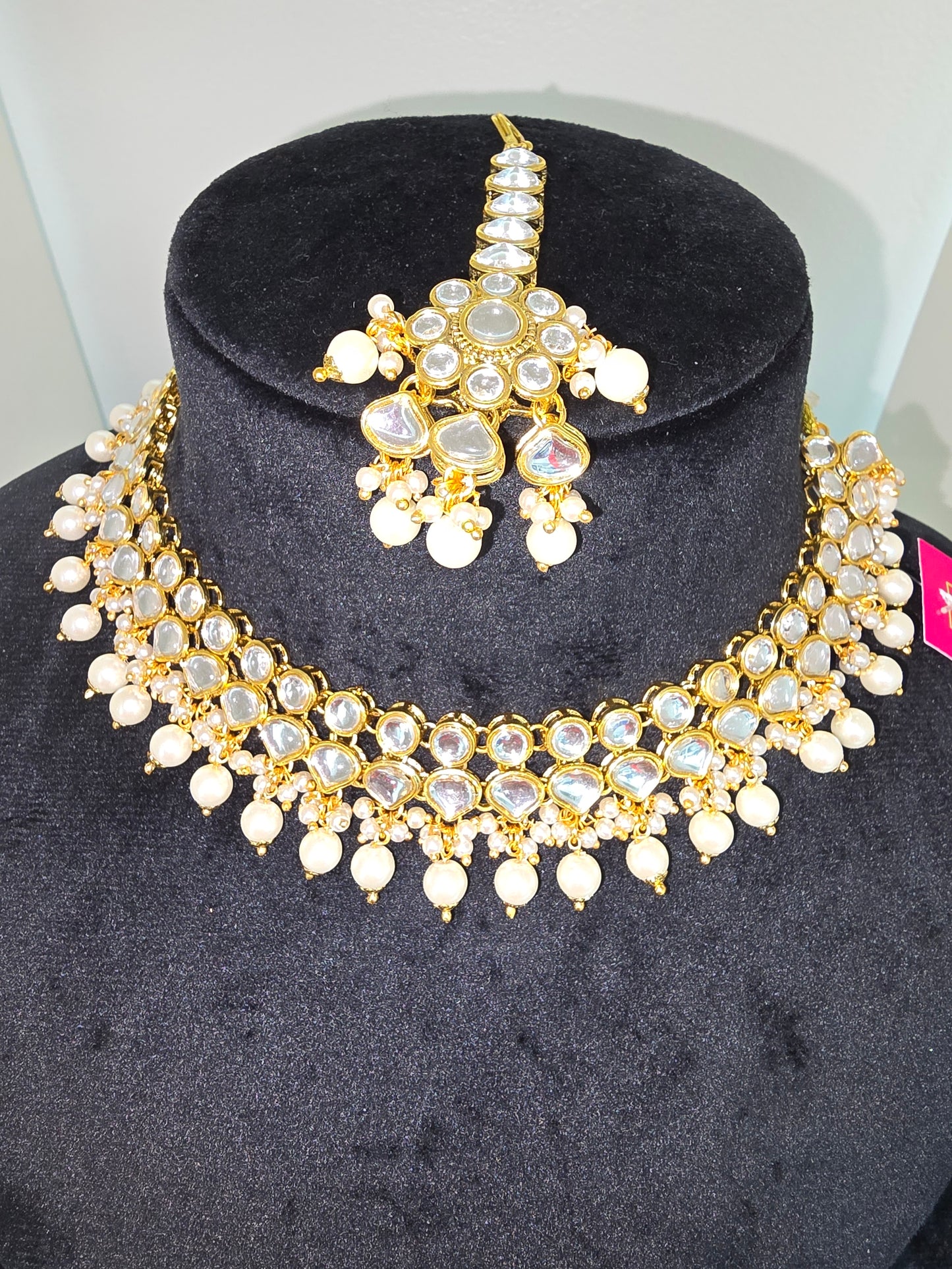 Party wear kundan set