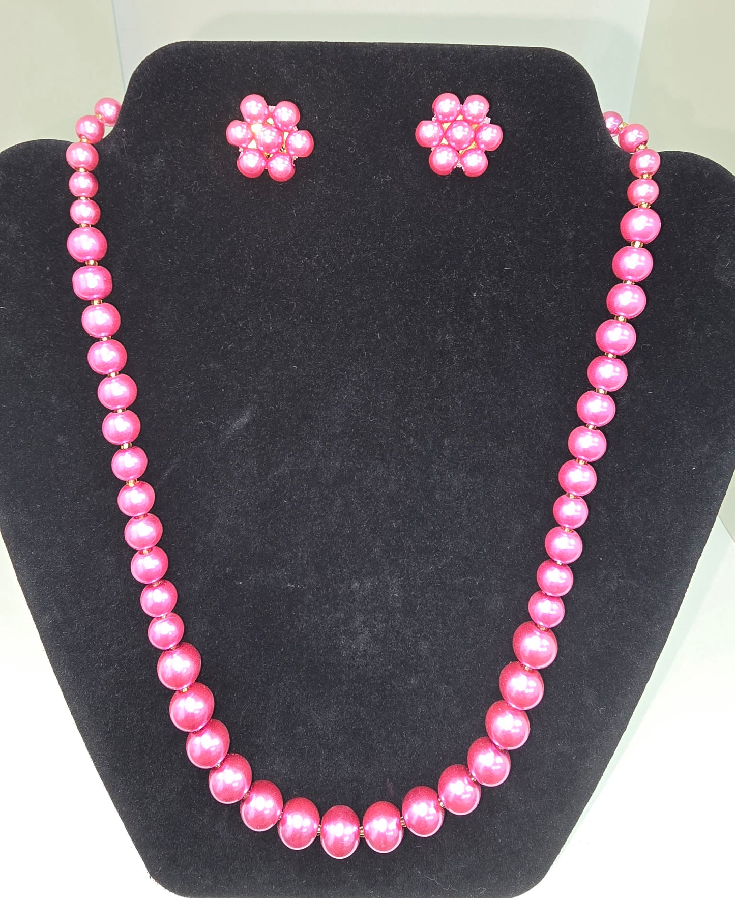 Pearl sets in 8 different colours