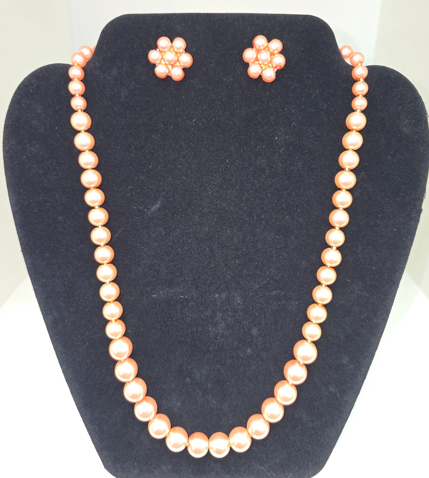 Pearl sets in 8 different colours