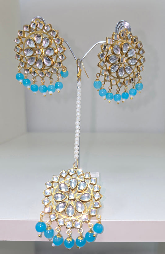Kundan tikka and earrings set