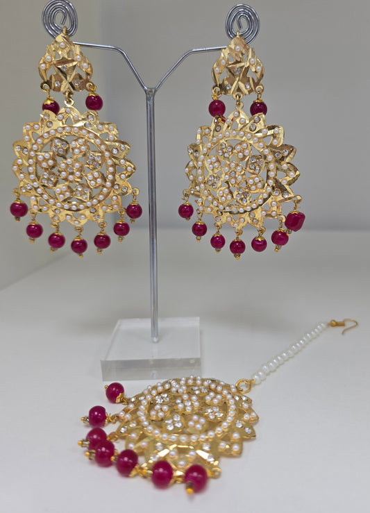 Jarau tikka and earrings set