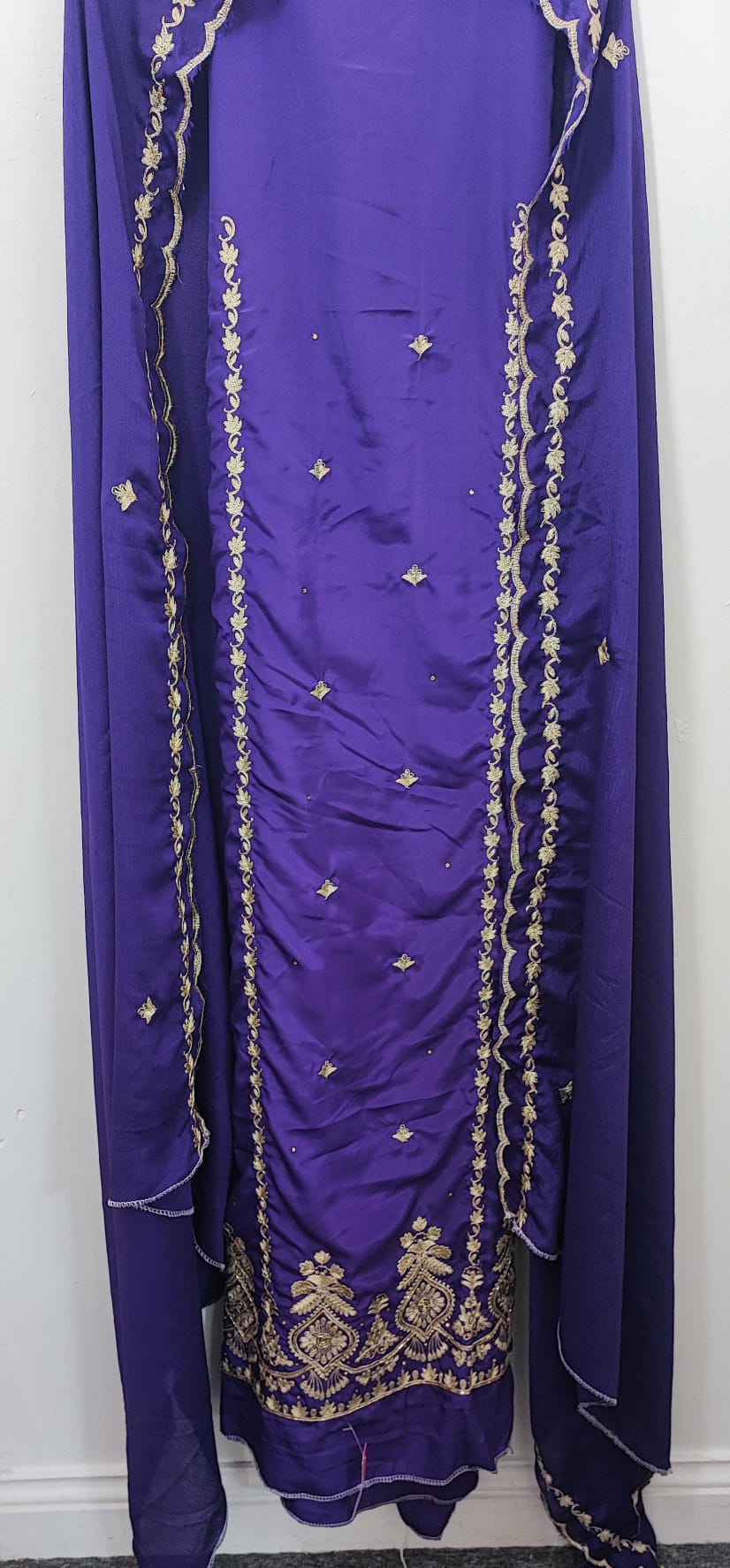 Unstitched dress material in washable silk in 2 colours