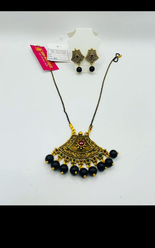 Pendant set